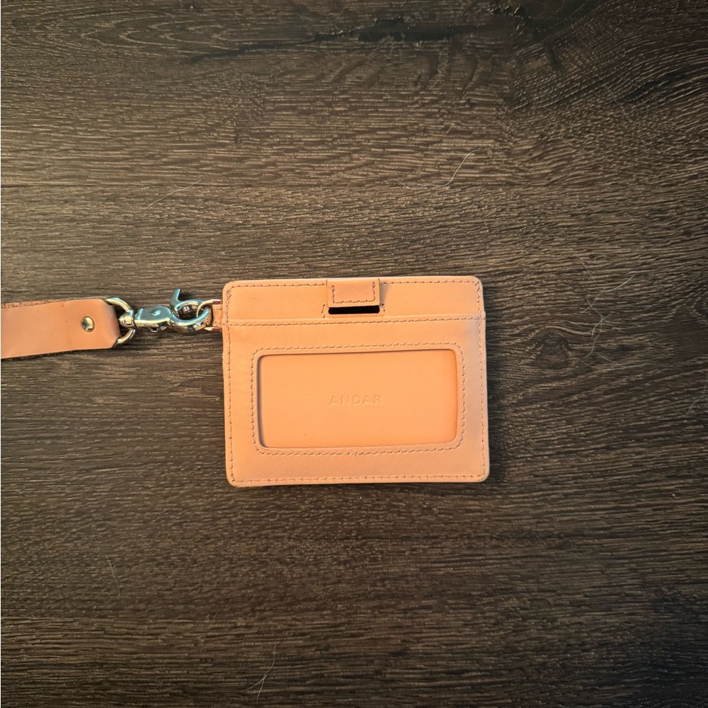 *AS SEEN ON TIKTOK SHOP!* Andar Leather ID Wallet - Peach
